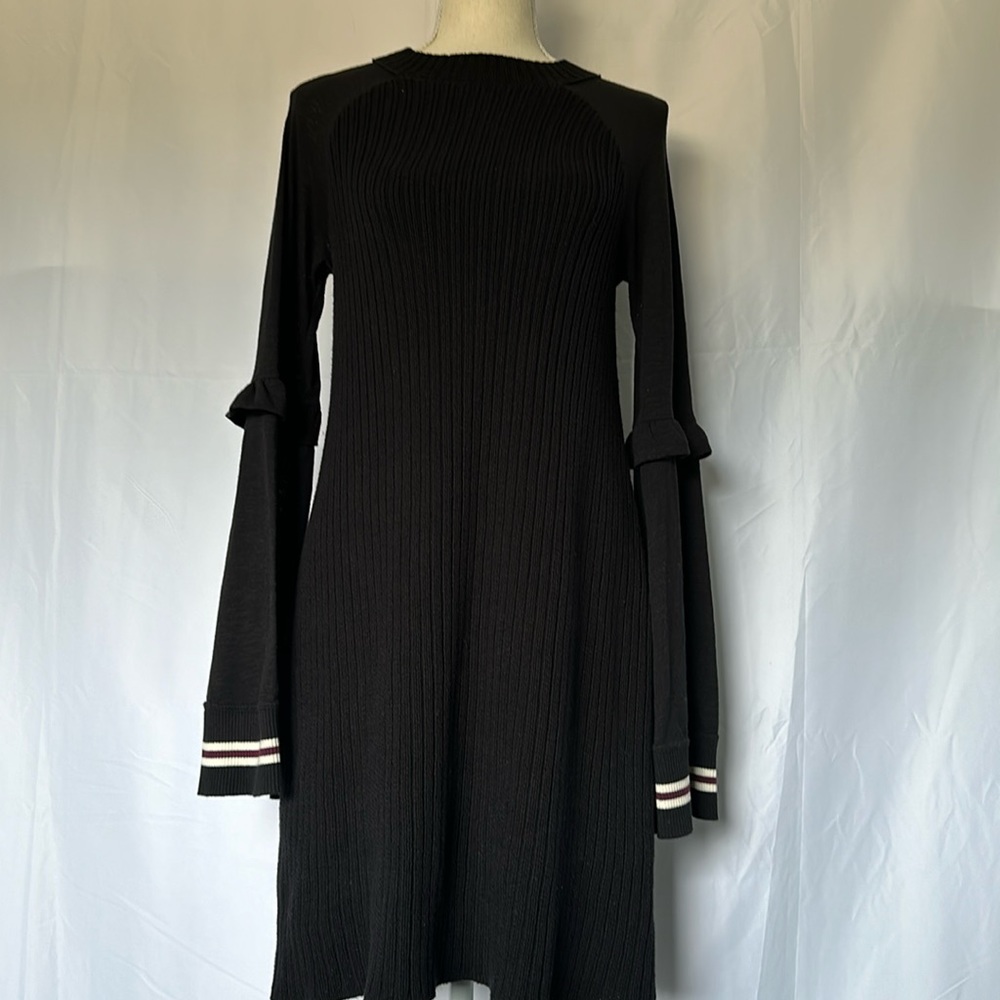 Free People sporty, long tunic sweater tee hybrid, size s/p, good condition